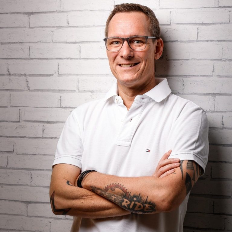 Stephan Heerklotz Ihr Amazon Experte seit fast 20 Jahren Stephan Heerklotz - seit fast 20 Jahren Ihr strategischer Partner für nachhaltigen Geschäftserfolg auf Amazon in Europa