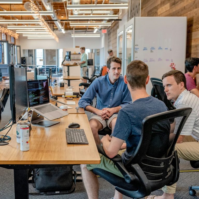Die Amazon-Vertriebsmodelle - wir arbeiten für Sie und Ihren Erfolg Wir arbeiten für Ihren Erfolg. Fokussierte Amazon-Strategien für maximalen Geschäftserfolg durch 20 Jahre Amazon-Expertise
